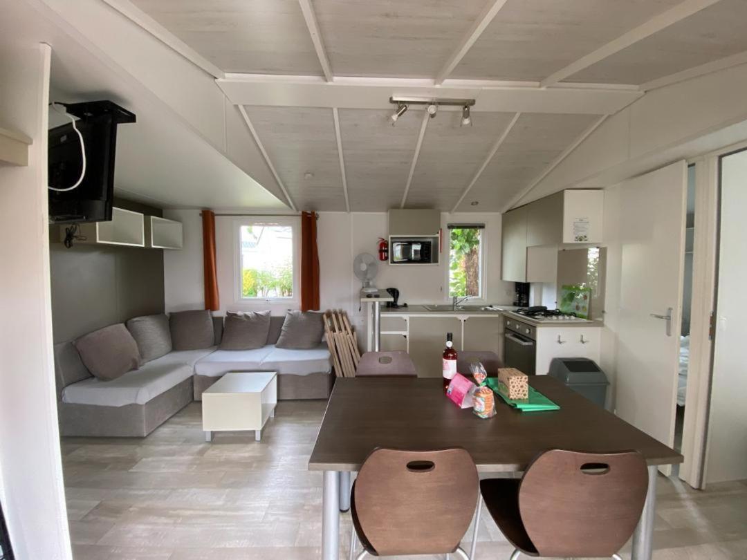 Les Mobiles Homes De La Palmyre レ・マトゥ エクステリア 写真